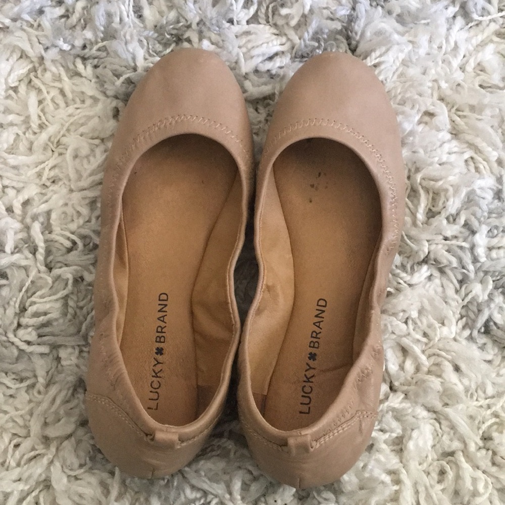 Lucky Brand ballet flats nude!!
